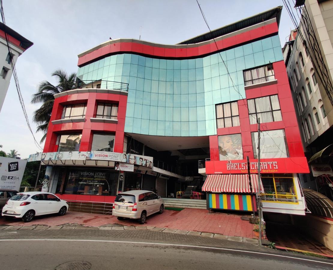 Amruth Inn Guruvāyūr Buitenkant foto